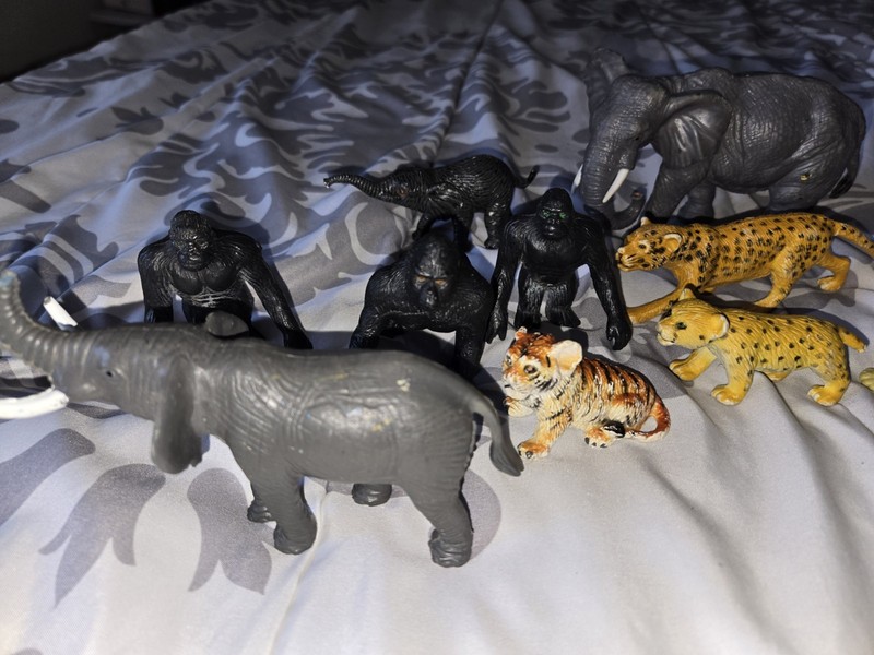 Safari Animal Toys - Zoo Toys - Vintage - 1988 gallery