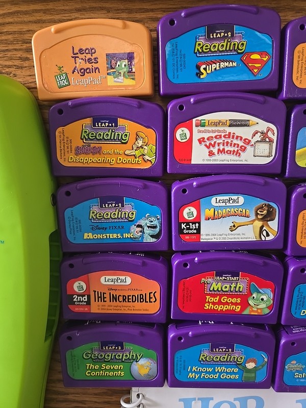 LeapFrog LeapPad Original Learning System Educational Reader Works! 26 Games gallery