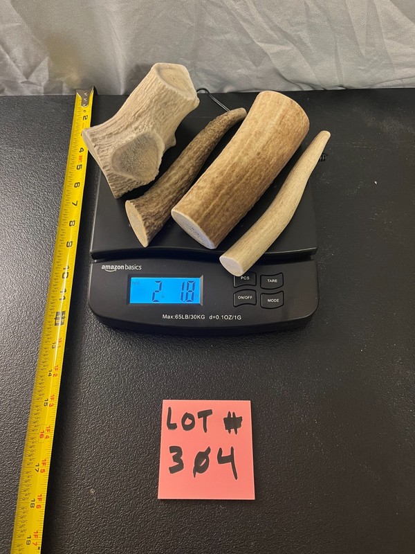 Elk Antler Dog Chews – B grade – *Sold by Lot# pictured – Lot 304
