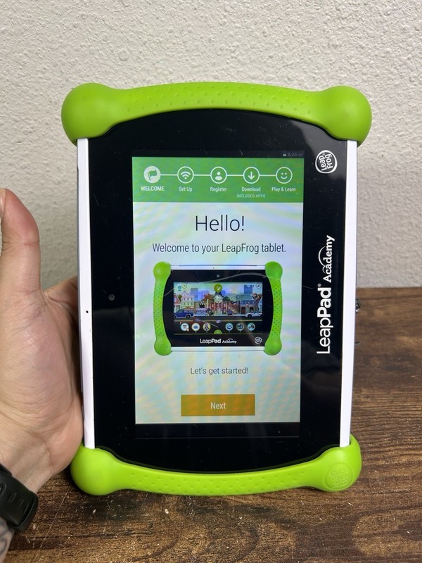 LeapFrog LeapPad Academy Kids Learning Tablet w/ Stylus & Case – SCRATCHED