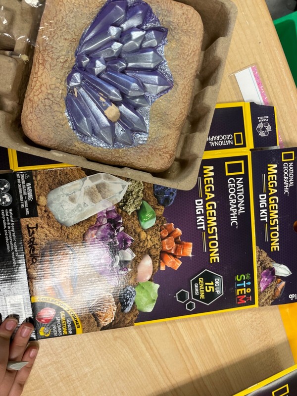 National Geographic Mega Gemstone Mine Dig Up 15 Real Gems UPC: 851456006418 NEW