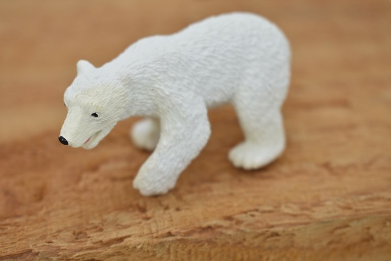 Polar Bear Small Very Nice Plastic Replica 2 1/4 inches long - F3499 B67 gallery