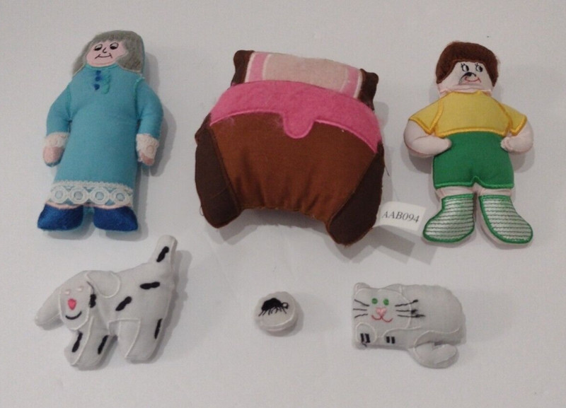 Napping House Felt Board Pieces 3D Story Retelling Pre-School Missing Mouse