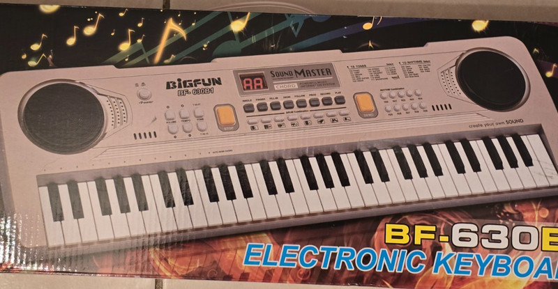 Bigfun BF-630B1 Electronic Keyboard 61 Keys – Great for KIDS BRAND NEW • SEALED gallery