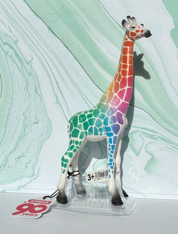 NEW SCHLEICH 90th Anniversary Giraffe Special Edition – NWT Collectible