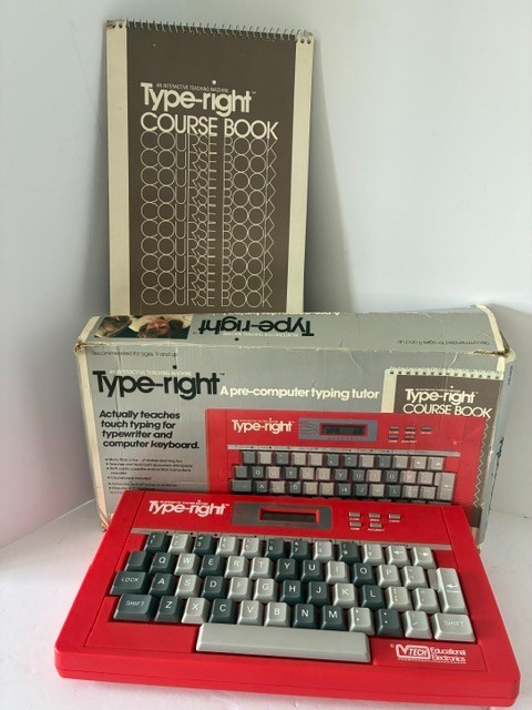 VTech Type-Right Pre-Computer Typing Tutor 1985 w/Box & Course Book – Parts Only