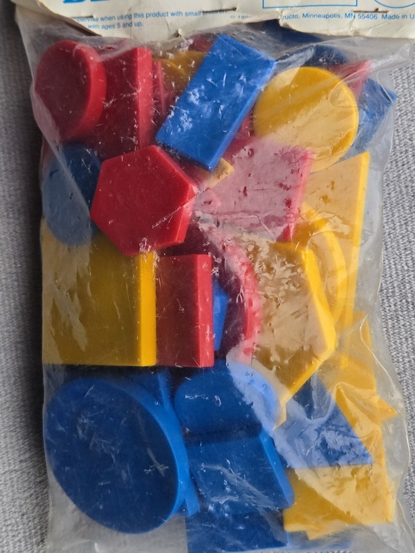 Judy Instructo Attribute Desk Blocks 60 pc 5 Shapes 2 Sizes 3 Colors Vtg NOS NIP gallery