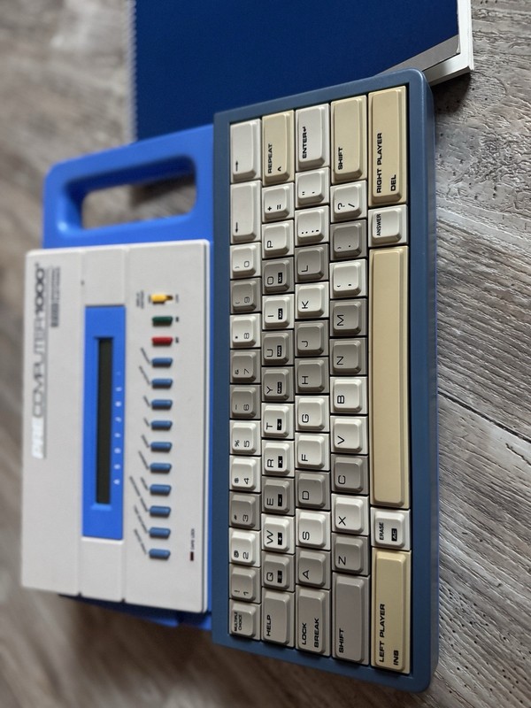 V Tech Vintage PreComputer 1000 Educational Electronics 1988 EUC