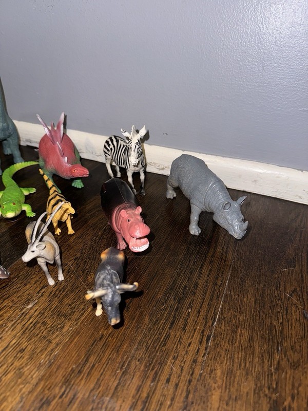 17 Mostly Terra By Battat Wild Animal Figures - Safari Dinosaurs Hippo Lion Dino gallery