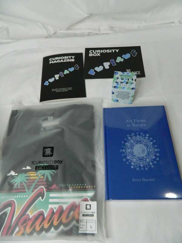 Curiosity Box by VSauce - Legacy Edition - Life of Mind - Shirt Size L gallery