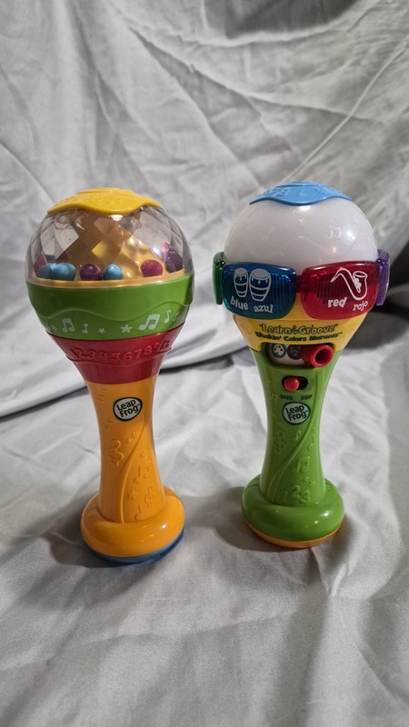 Leap Frog Learn Groove Bilingual Counting Maracas Great Shape With Batteries OBO