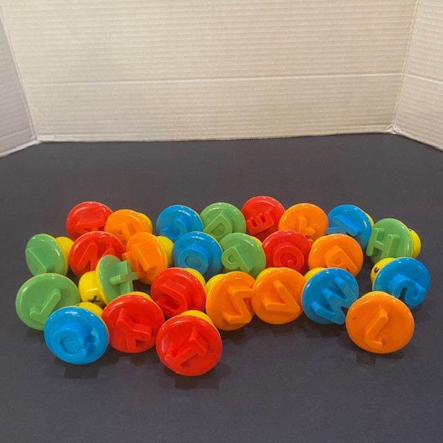 PlayDoh Hasbro Shape & Learn Letter Stamps Alphabet PreK Kindergarten w/Manual
