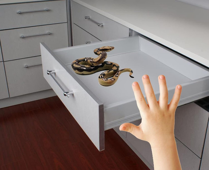 Snake Toys Scary Prank Boa Constrictor Python Animal Figures Gag Gifts Halloween gallery