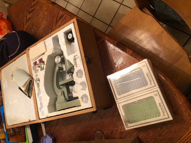 Tasco Deluxe High Quality Microscope 1200x With Wooden Case