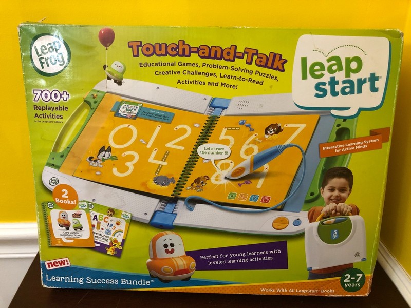 New 2021 LeapFrog Touch-And-Talk Leap Start Learning Success Bundle Green Unit