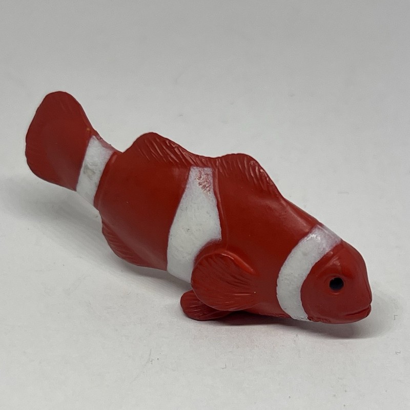 Safari Ltd. Lot of 3 Coral Clown Fish Scuba Diver Figurines Sea Life Figures A8 gallery
