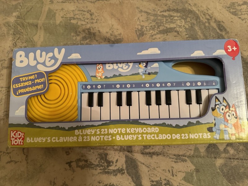 Bluey’s 23 Note Keyboard Kids Learning Education Toy, Ludo 2018, New, Box Damage