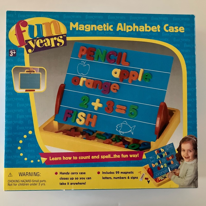FUN YEARS Magnetic 99-pc Alphabet Letters Numbers w/ Easel & Carrying Case RARE
