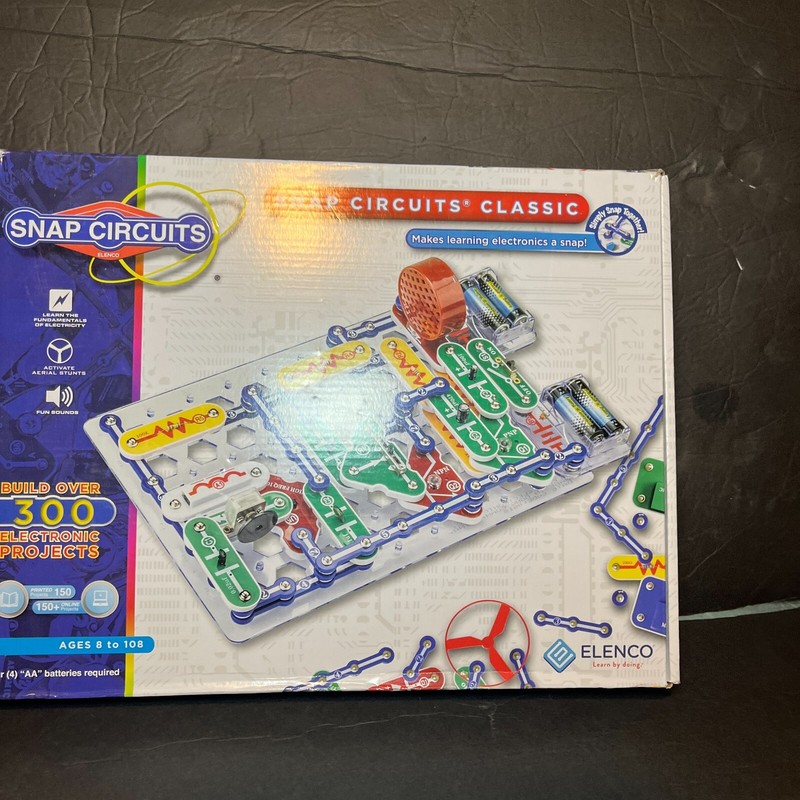 Snap Circuits Classic Over 300 Electronic Projects SC-300 2017 Elenco Complete