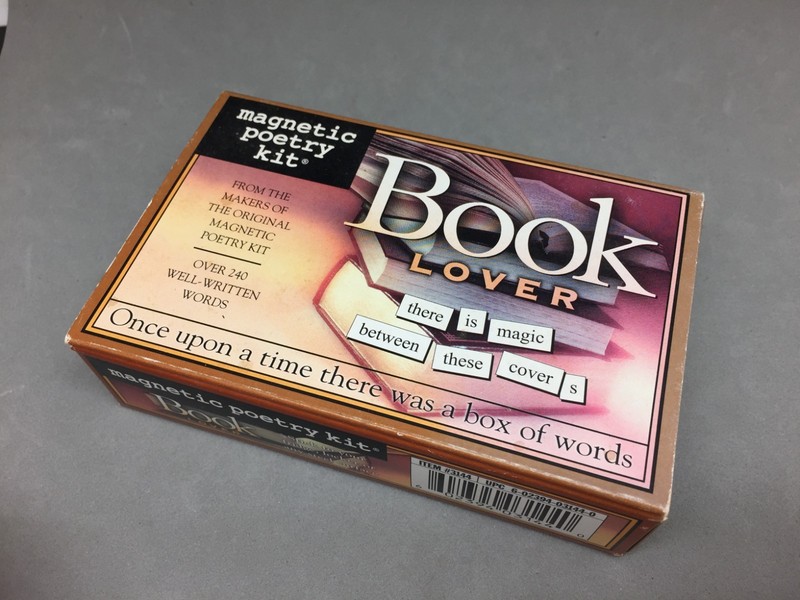 Magnetic Poetry Kit Book Lover 2003 Vintage 240 Words/ Word Fragment Frig Magnet