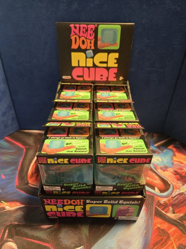 12x New NeeDoh Nice Cube Super Solid Squish Cube Case Nee Doh