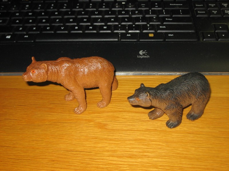 LOT OF TWO FUNRISE 1988-89 3.5″ BEARS