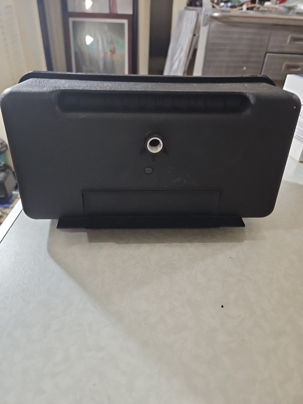 691993 Fuel Tank, 4 Quart Plastic Gas Tank with Cap gallery