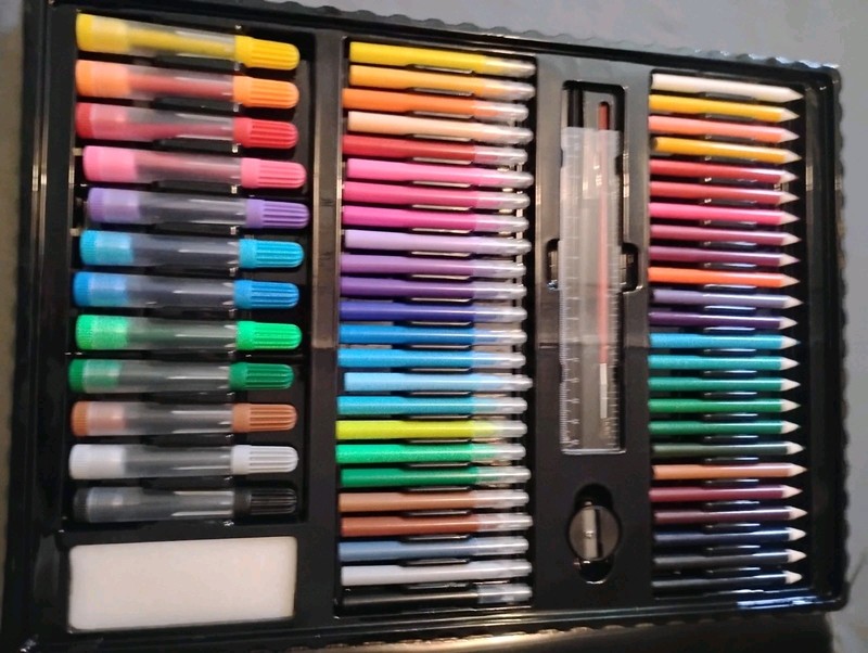 240 Piece Trifold Art Easel Set Brand New gallery