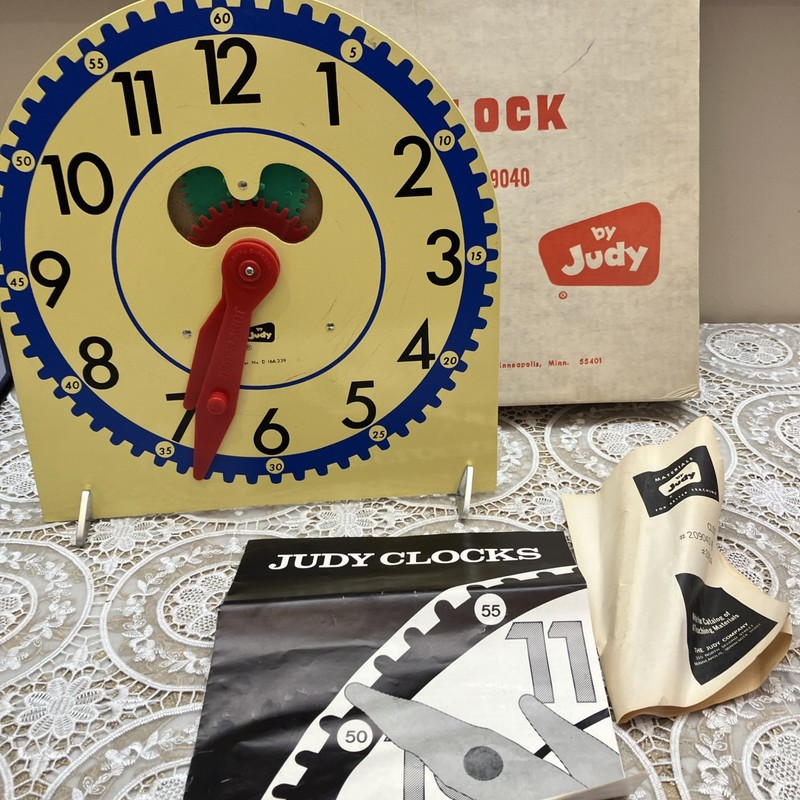 1970s JUDY CLOCK Large J209040 Teach Time 13″ W Original Box And Instructions