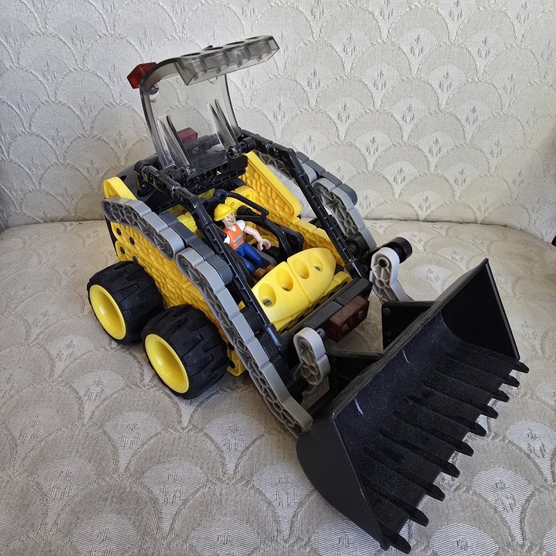 Hexbug Vex Robotics Skid Steer Buildable Construction Mover STEM Building Toy gallery