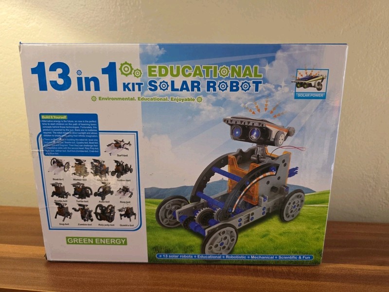 13 In 1 Blue SOLAR ROBOT Kit Educational Green Energy New!!