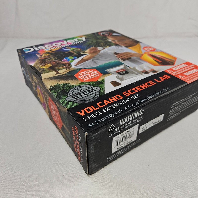 Discovery Mindblown DIY Volcano Science Lab 14 Piece Kit ages 8+ NEW IN BOX gallery