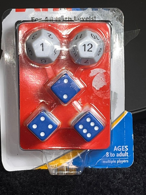 ThinkFun Math Dice The Fast Fun Game of Mental Math 3xD6 & 2xD12 new