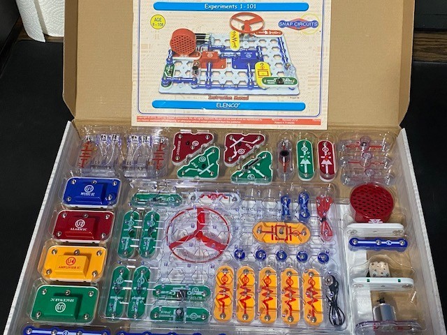 Elenco Electronic Snap Circuits SC-300 Electronics Kit - 300+ Projects Elenco gallery
