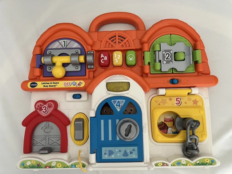 VTech Latches & Doors, Busy Board Learning Toy W/ Lights & Sounds 1-3 yrs. WORKS