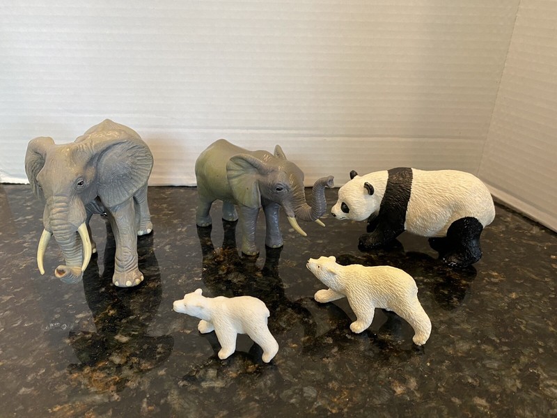 Safari Animals LOT of 4 Panda And Polar Bears Elephant & 1 Terra Battat Elephant