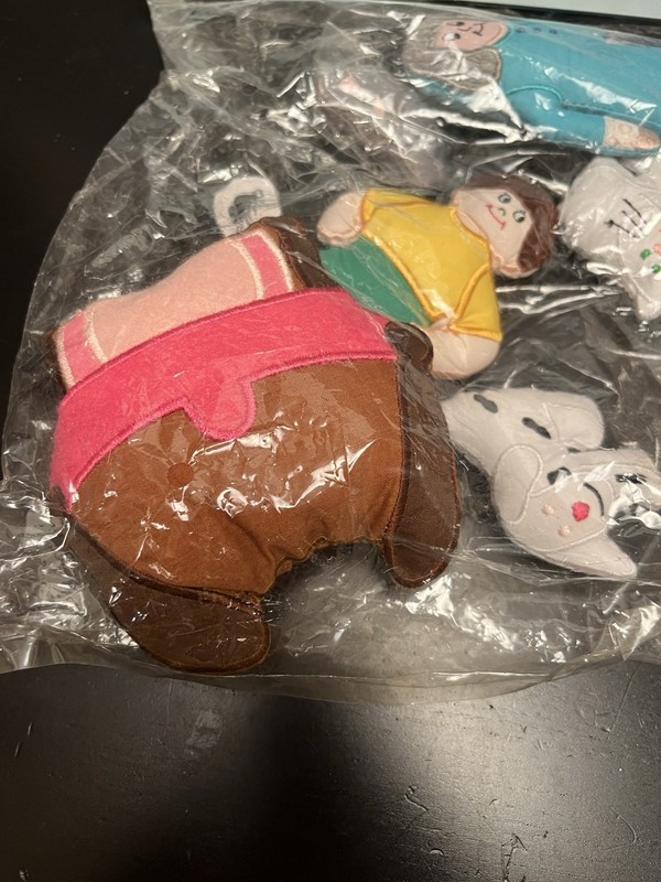 NEW Lakeshore The Napping House Preschool Storytelling Kit Plush Fabric Figures gallery