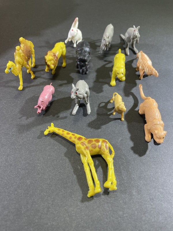 Lot Of 13 Plastic Animals Giraffe Camel Kangaroo Donkey Bunny Pig Elephant