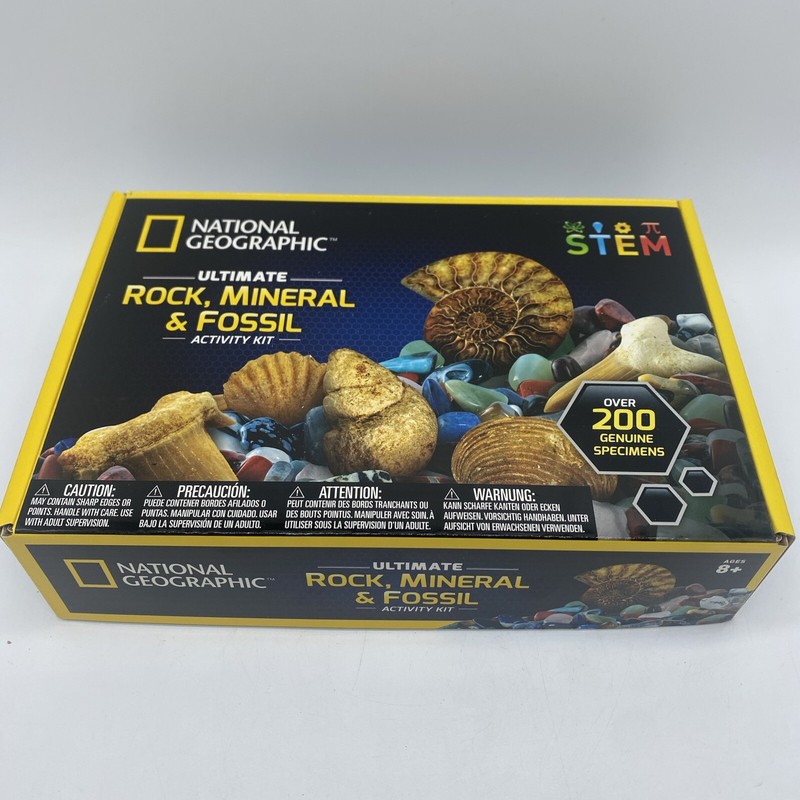 NATIONAL GEOGRAPHIC Rocks & Fossils Kit – 200 Piece Set Crystals & Gemstones