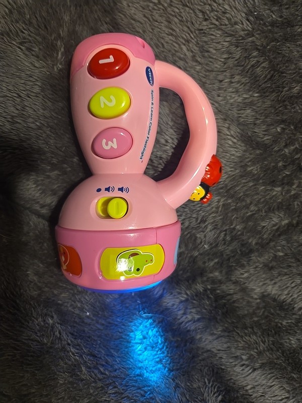 VTech Spin and Learn Color Flashlight, Pink Tested Works gallery