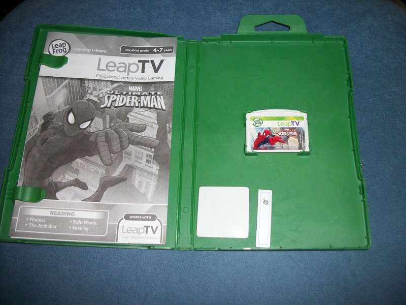 LeapFrog LeapTV Spider Man Video Game Marvel Ultimate Spiderman w/ manual