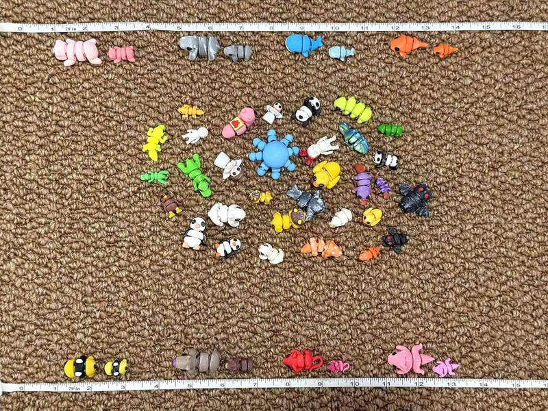 102 Pcs Mini Random 3D Printed Animal Figurines Set, Flexible Articulated Fid... gallery