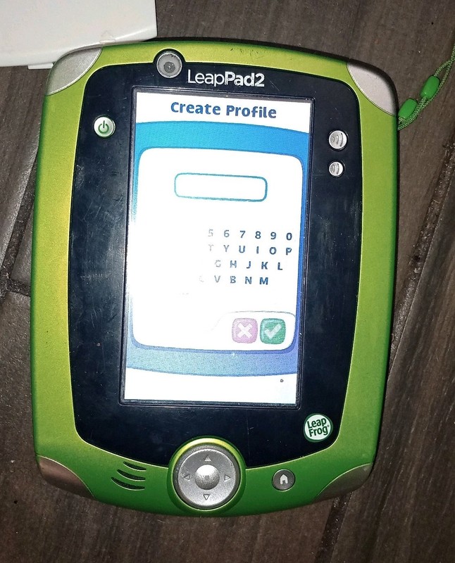 Leapfrog LeapPad 2 / With Camera & Video / Tested & Works / 4 AA Batteries
