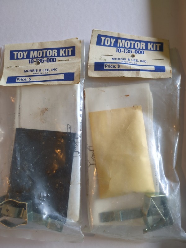 2 VINTAGE Morris and Lee toy motor construction kits 1987 Model 10-135-000 New
