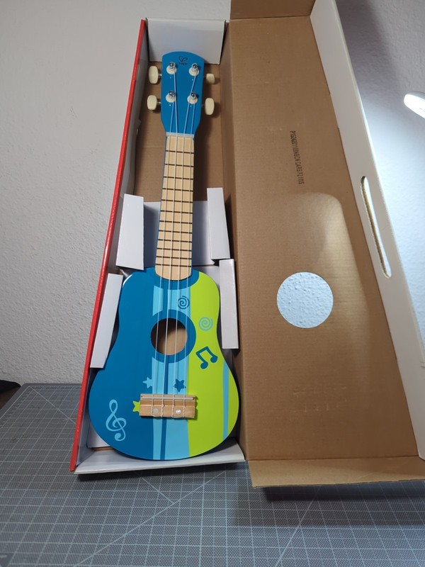 HAPE – KID’S WOODEN TOY UKULELE Blue GUITAR with Original Box Excellent