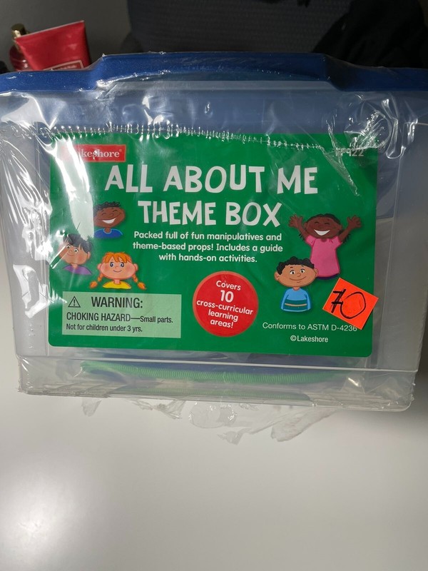 lakeshore All About Me Theme Box FF922 (CA-159)