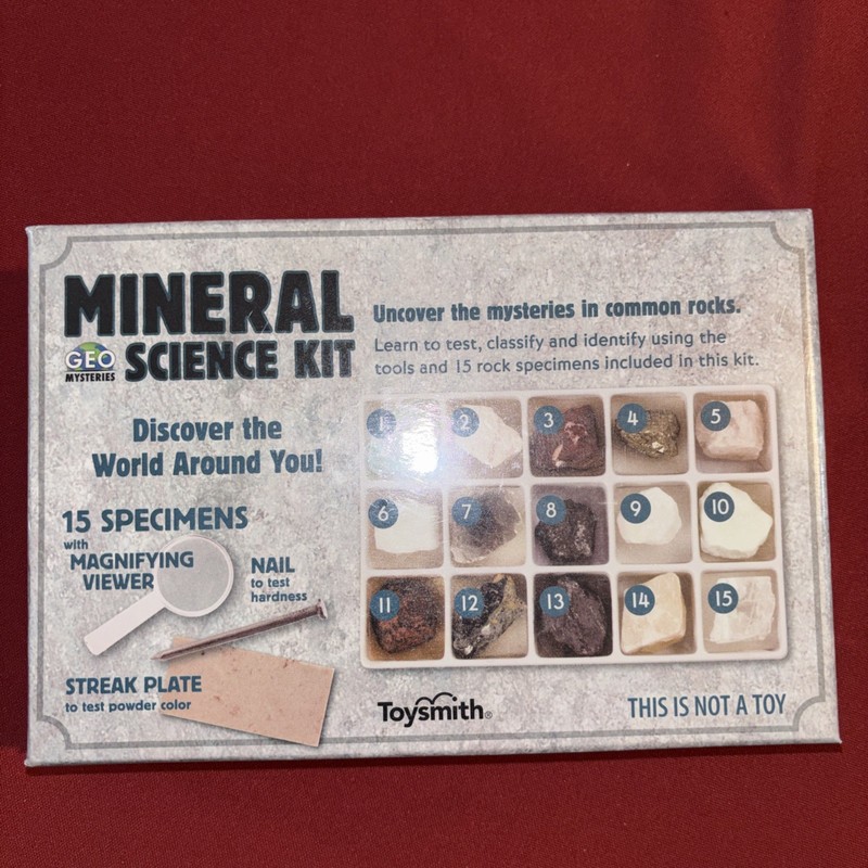 Toysmith Mineral Science Kit Starter rock Collection 15 specimens NEW SEALED