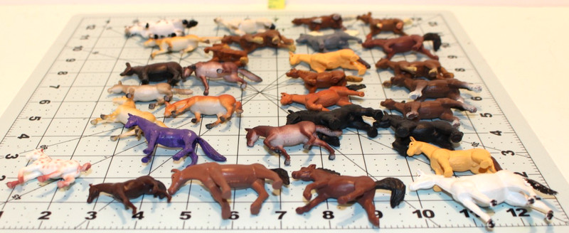 Huge Herd of 30 Plastic Rubber Horses, 17 Safari Ltd, Kid core, China, Etc gallery