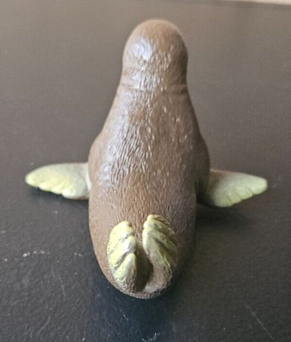SEA LION DETAILED HOLLOW RUBBER ANIMAL FIGURE. LARGE DISPLAYABLE gallery