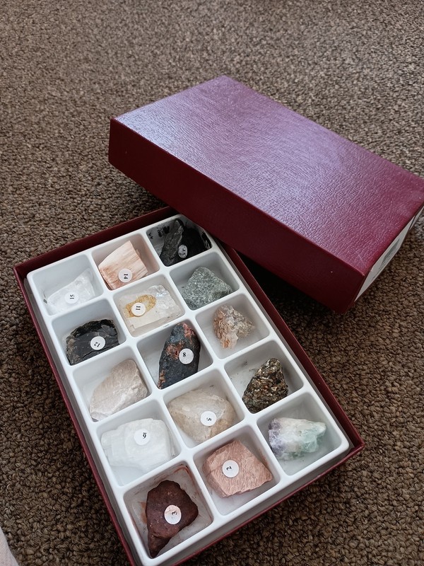 Home Science Tools Mineral Study Kit 15 Specimens